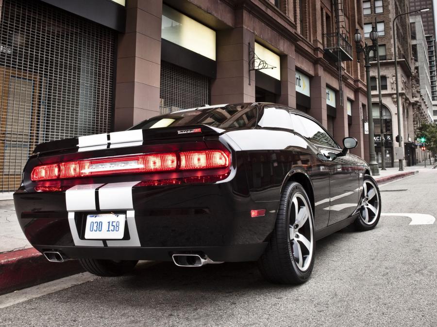  Dodge Challenger SRT8 392 2010 года  (фото 19 из 25)